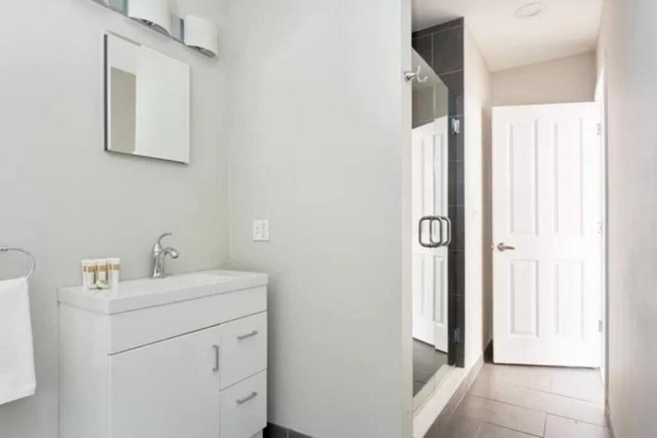 New And Lovely 1br In Fidi District With Keyless Entry
